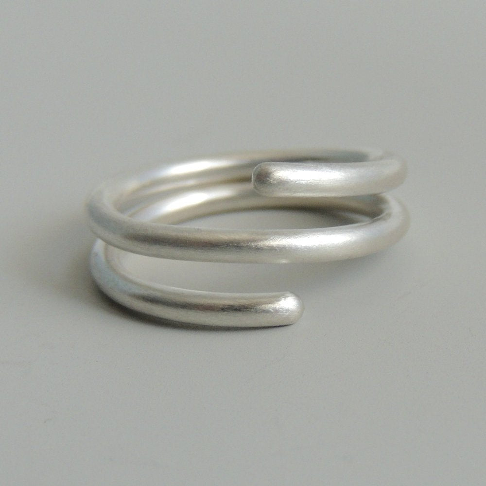 Sterling Silver Super Fine Simple Ring - Studio Jewellery US